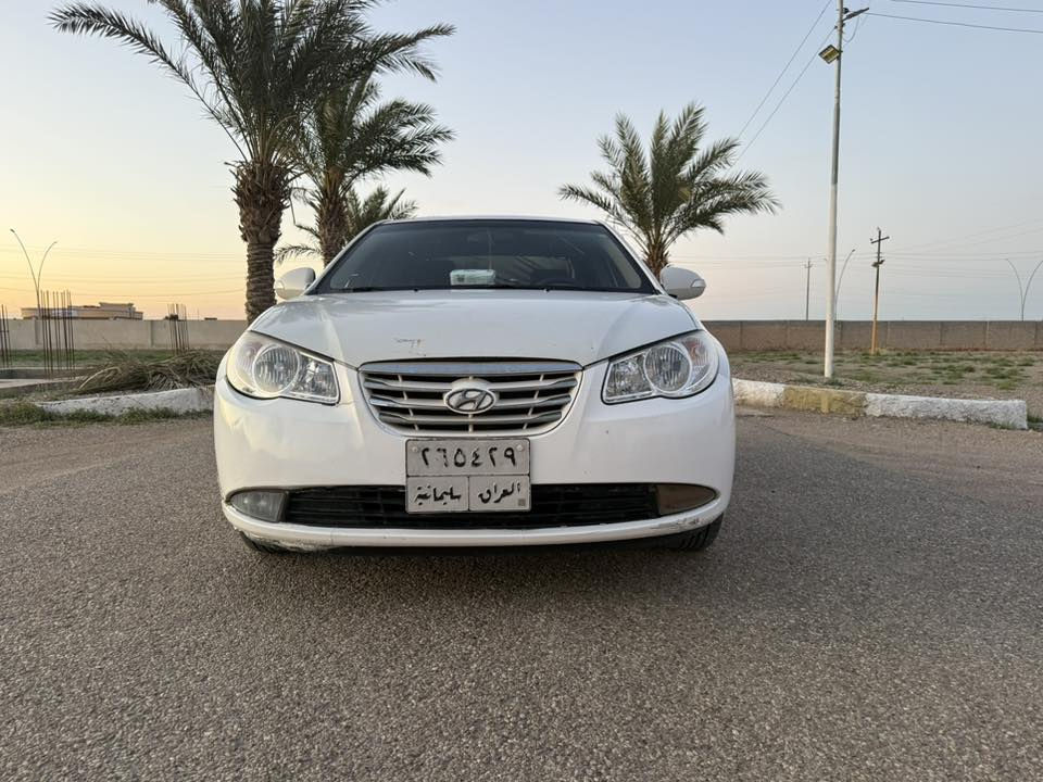 النترا 2011 للبيع 
مكفوله بس بيها شبر بالبنيد 
للتوصل :***********
السعر خاص 
مكانها الأنبار رمادي
