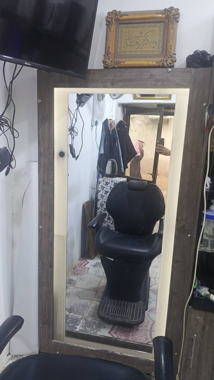 للبيع كرسي حلاقه مع مرايه مع كراسي حديد عدد ٣


**إذا كنت صاحب هذا الإعلان وتريد حذفه لأي سبب، رجاءا أرسل رسالة إلى الدعم الفني**