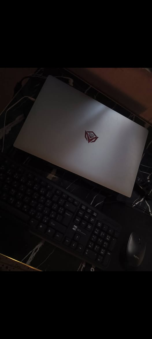 الابتوب الغني عن التعريف
Dell precision 5540 🔥🔥
المعالج Core I 7 H الجيل التاسع
الهارد Ssd 1 T 
كارت شاشة خارجي T1000 (4gb) 
كارت شاشة داخلي ( 8gb)
الرامات(16gb) ddr4 
الابتوب يشغل كل الالعاب المتوسطة على اعدادات high والالعاب القوية على اعدادات low 
نظافة اللابتوب عالية 
سعرها 690 
مكاني بغداد
وهذا رقمي 
***********
