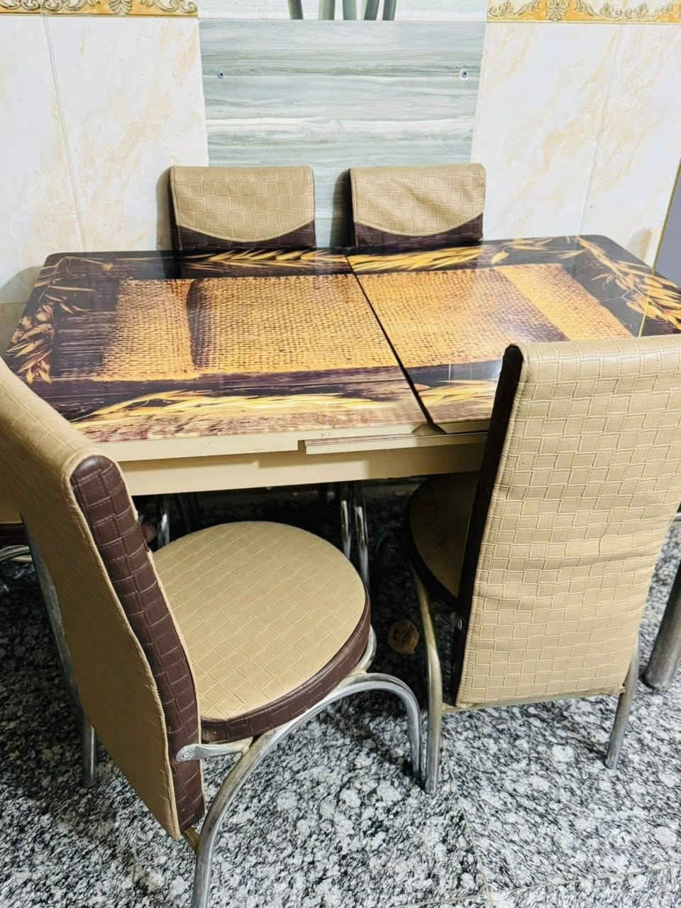 ميز طعام نظيف ما بي اي ضرر السعر 125وبي مجال بسيط


**إذا كنت صاحب هذا الإعلان وتريد حذفه لأي سبب، رجاءا أرسل رسالة إلى الدعم الفني**