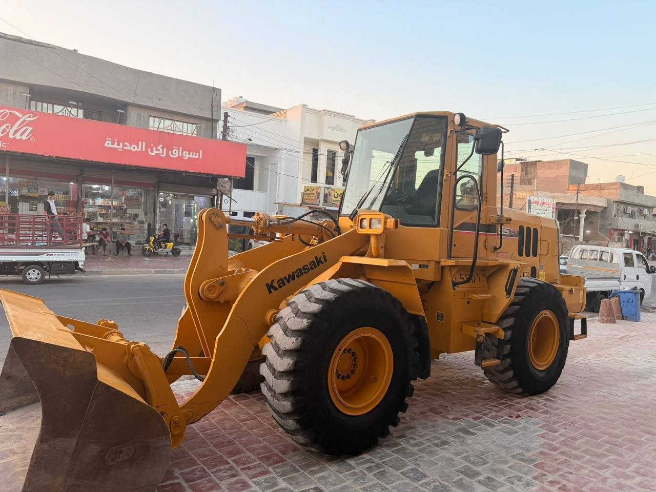 البيع شفل كاوسكي حجم ٦٥ دخول جديد مكفول كفاله عامه ساعات العمل ٤٠٠٠ ساعه العنوان بغداد مكينة ازوزه موديل ١٣ بلادي رقم الهاتف ***********

