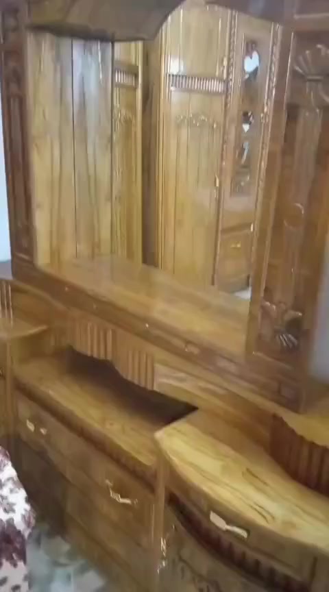 السلام عليكم غرفه نوم في محافظه بابل مستعمله شيء بسيط ام السته طابقين الغرفه الجديدهر مكانها شارع 80 قرب مول اهل الخير السعر 1500  الغرفه جديده استعمال قليل الاستفسار على هذا الرقم الغرفه جديده اي استعمال ما بيها استعمالها شيء قليل والله العلي العظيم والله سعرها الجديده بثلاثه*********** والله سويت بيها عرض لين محتاج اريد ابيعها من 3,000,000 بمليون ونص الغرفه الجديده ست بيبان طابقين
