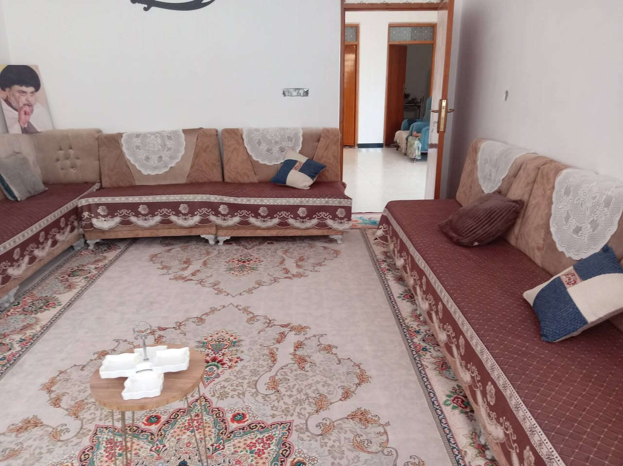 سلام عليكم بيت زراعي ركن البيع خلف مطعم العزائم مساحه 180 متر بناء جديد غرفتين هول مطبخ ستقبال صحات داخليه وخارجيه السعر الاستفسار اتصال على الرقم  
*********** او مراسلة الصفحه
