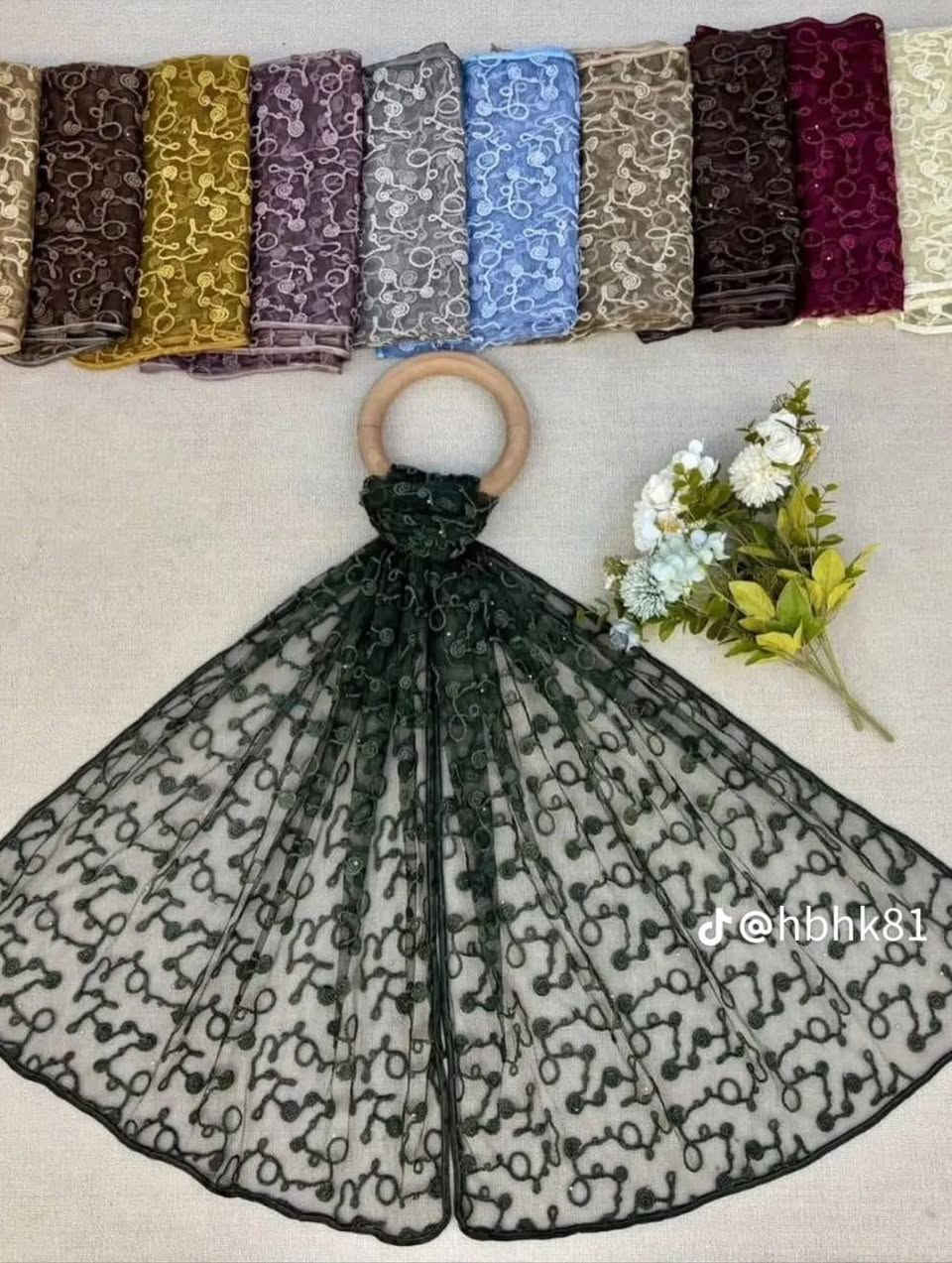 توفر شال الذكاء الاصطناعي 
متوفر 24لون
عرض خاص🔥🔥 فقط ب6.000دينار 
كميه محدوده 
للحجز ***********📞
متوفر توصيل لكافه محافظات العراق 🚛🚚
