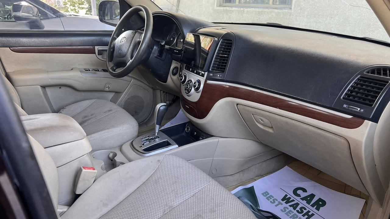 السلام عليكم : سنتافي خليجي 2007 محرك 6سلندر بيه صبغ صفحه والجنطه اثر جرادبدون معجون اوتبديل شرط الفحص السونار بالمنشور موضح بي كلشي كير محرك كفاله السياره صارله عدنا 9سنوات7 راكب تبريد 3 قطع السعر 107 مكان السياره بغداد اليوسفية 
***********
***********
