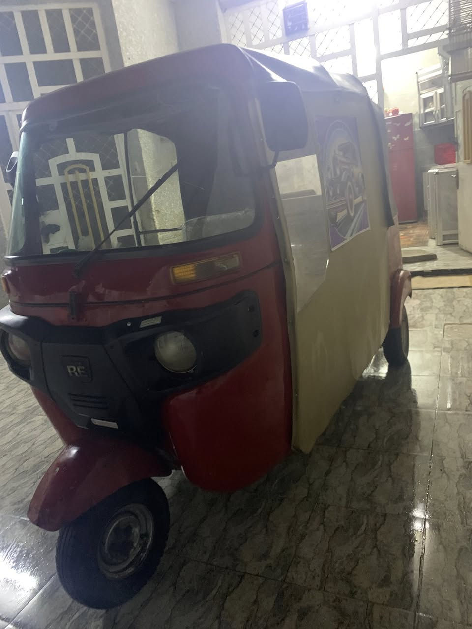 سلام عليكم تكتك للبيع ٢٠١٧ شهر ١٢ يوم٣١ محركها مال ٢٠ تكتك جاهزه كبل للشارع صعدتها تخبل مرقمه باسمي تحويل ثانيوم رقم ***********
