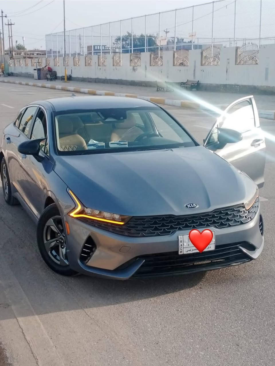 الــسلام علــيكـم

K5–2021🚗

فئة LXS🚨

المواصفات:-

1-محرك 1.6 توربو 

2-بصمة 

3-رادارات امامية

4-رادارات خلفية

5-توقف ذاتي عند الرجوع

6-اشارة بالمري (نقطة عمياء)

7-صندوق يفتح عند الوقوف

8-تشغيل عن بعد 

9-سايد بريك دكمة

10-اوتو هولد 

11-تحديد مسار

12-قيادة شبة ذاتية

13-اوامر صوتية 

14-شاشة اصلية كار بلي و اندرويد اوتو 

15-رقم السيارة شبة مميز 

16-كاميرا خلفية

17-كروس كونترول (تثبيت سرعة)

18-لد نهاري

19-توقف ذاتي عند الرجوع للخلف

20- تحذير عند فتح الباب

21-اربع انظمة قيادة(NORMAL-SPORT-SMART-COCITM)

22-ترحيب عند الوصول يم الباب

23-تبريد مناخ منفصل

24-السيارة حرفيا كلشي ما ناقصها شغل واطلع

رقم ذي قار معوقين 

حادث السيارة تبديل بنيد فقط والسونار مرفق 

السعر 145 وبيها مجال 🚗

ويشوف خير الي ياخذها 🖤

للاستفسار :-***********
