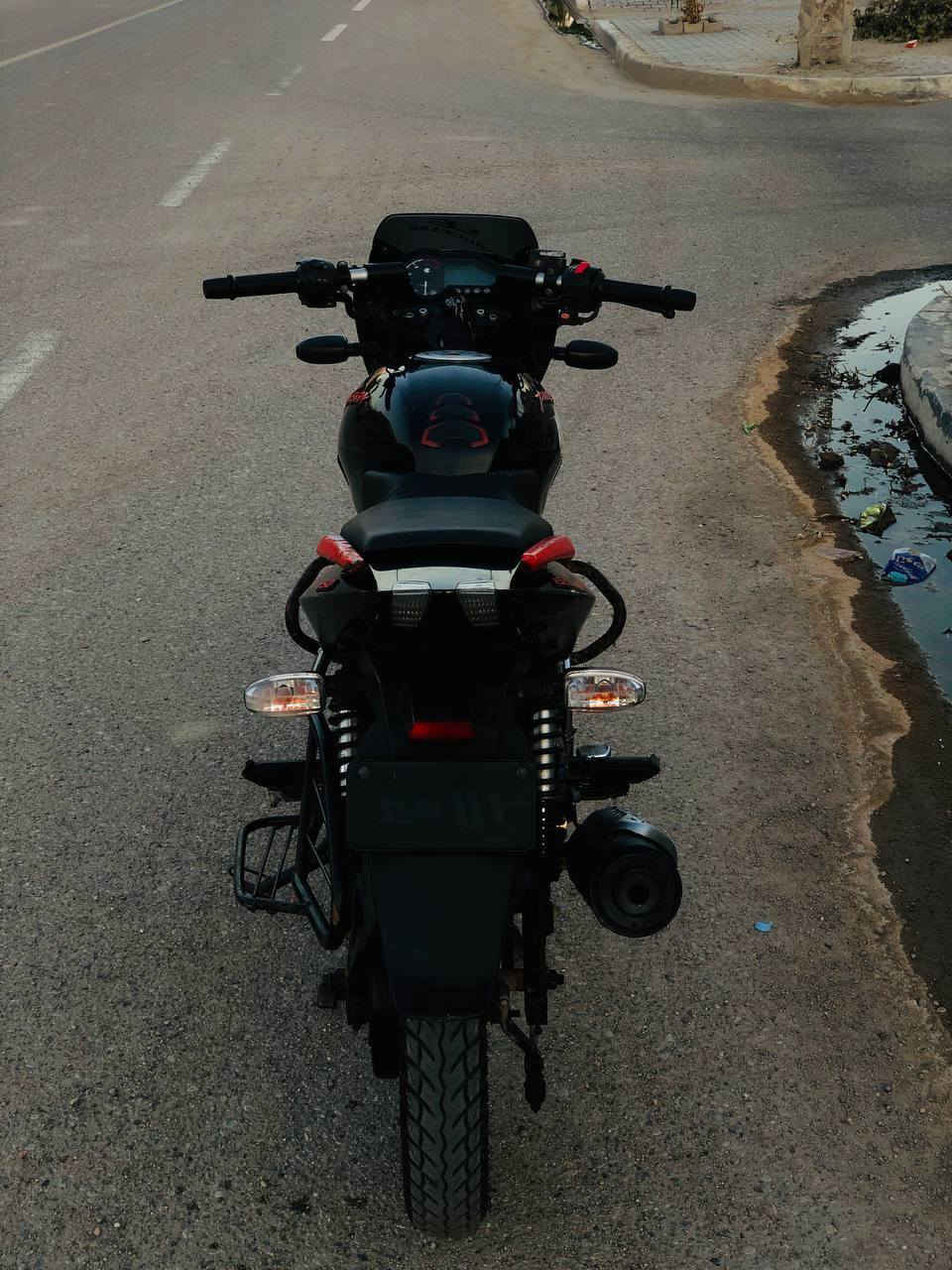 اسلام عليكم دراجة فكسر 2021
اوراق الدراجة علا وضع الشركة 
استخدام شخصي 
السعر مليون و400
البصرة كرمة علي 
***********
