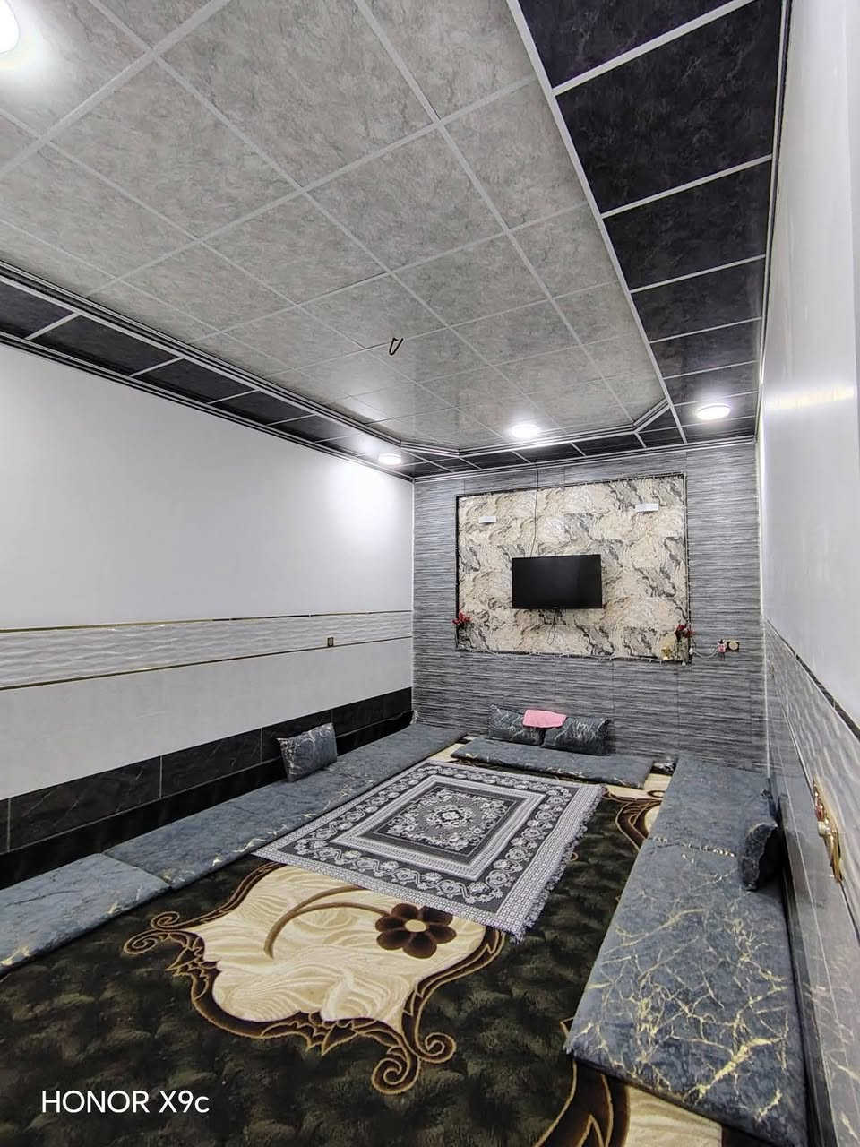 🏠 دار للبيع في حي القوسيات، خلف معمل غاز التوفيق.
- المساحة: 180 متر
- فول كامل
- يتكون من:
- غرفتين نوم
- هول
- استقبال
- مشتملات
- مطبخ
- كراج
- الاتجاه: قروب ☀️
- خدمات:
- ماء
- كهرباء
- التبليط: 30 متر
- البناء حديث
- كاشي سرميك، سقف ثنوي، فول كامل
- وجهاً: 12 متر
- نزال: 15 متر
- سند زراعي نموذج 25 حق التصرف، سند أبيض
- وصل بلدية
- السعر: 65 مليون، قابل للتفاوض

للاستفسار:
- ***********
