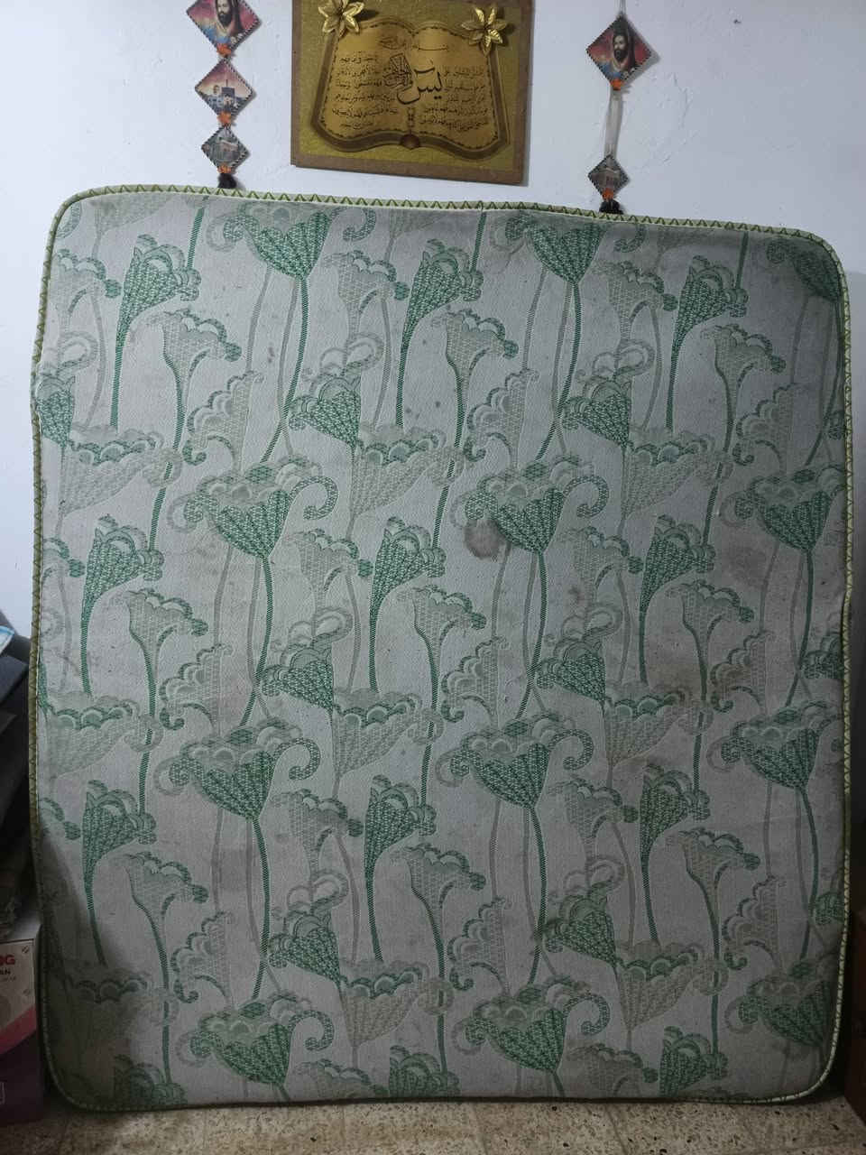 سلام عليكم دوشك نفرين نضيف كولش بس عوزه وجع حته ما دايس العنوان بغداد المشتل قرب اسواق فدوه 
شراي خاص او تصل ***********بي وتساب
