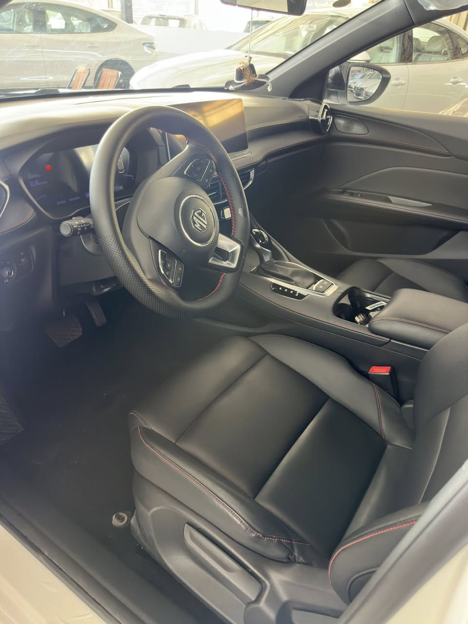 MG GT 2025
11 km
full mwasafat
***********
