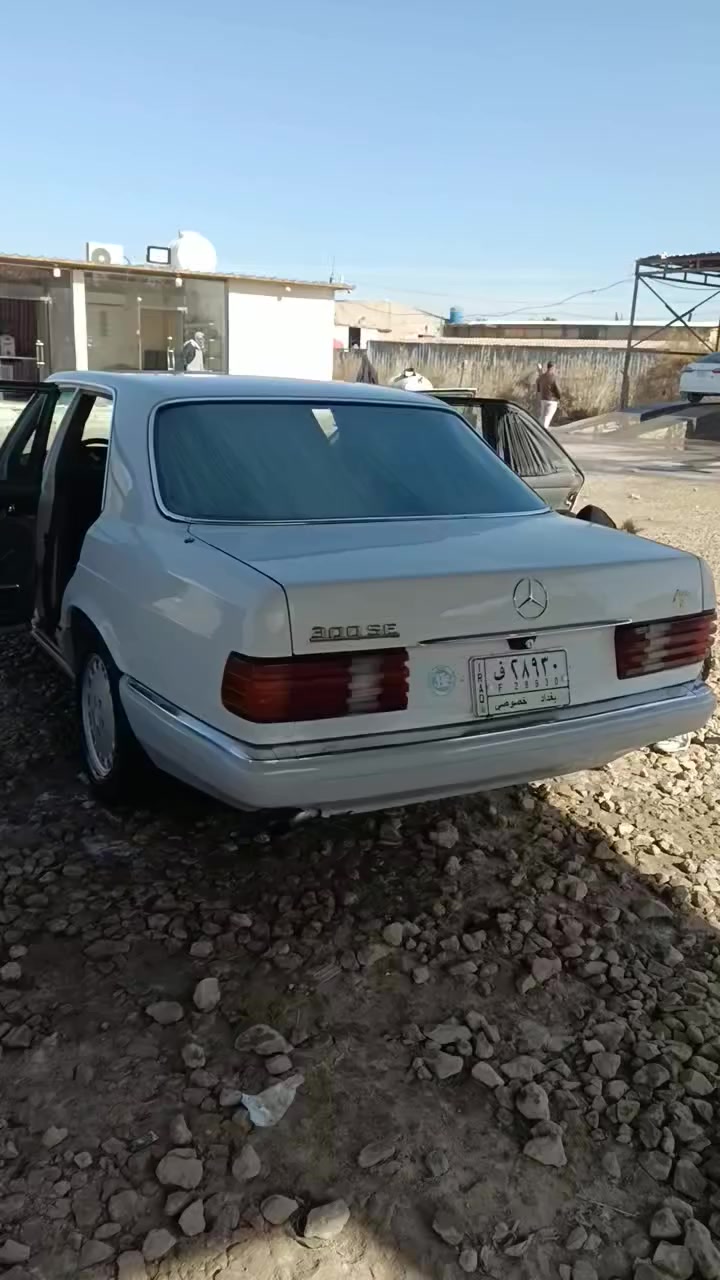 سلام عليكم مارسدس البيع موديل 84 سياره محوره نضيفه وجهازه سعر 55مكاني سماوه اي ستفسار تصل ***********

