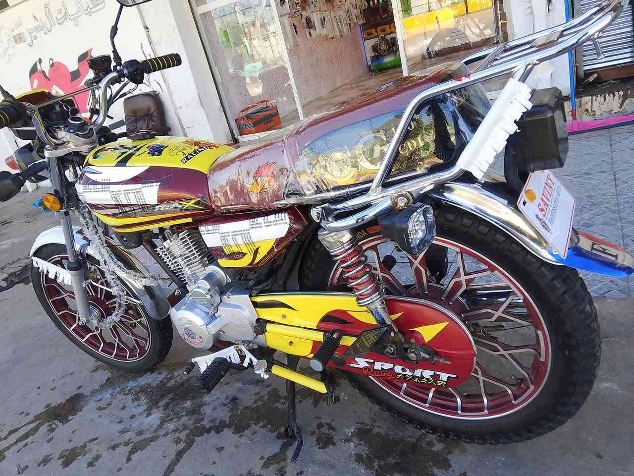 دراجه ايراني موديل 2024 دراجه جديده السعر 775مابيهة اي نقص اوراق منفيس ***********
المكان رمادي التاميم
