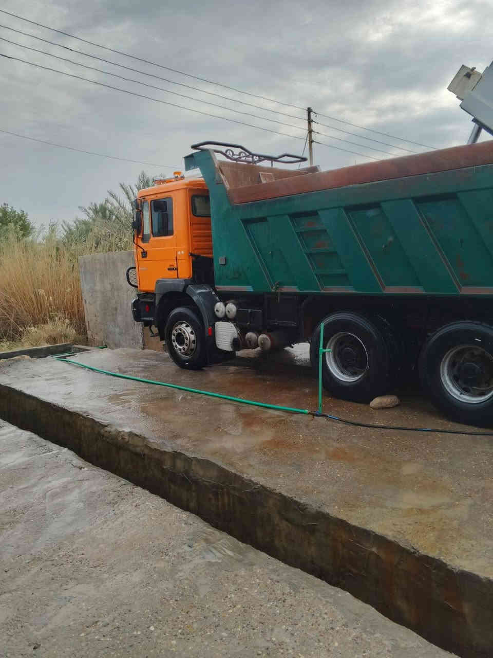 سلام عليكم مان صقر للبيع موديل 2002 مكينه لا تنقيص ولا تبخير مجموعه ربل نص جيف كرسي جبير بتره حجم 370 سياره شاصي مكفول جاهزه الشقل  
الشراي يتصل على هاذه رقم *********** مكلف بل نشر
