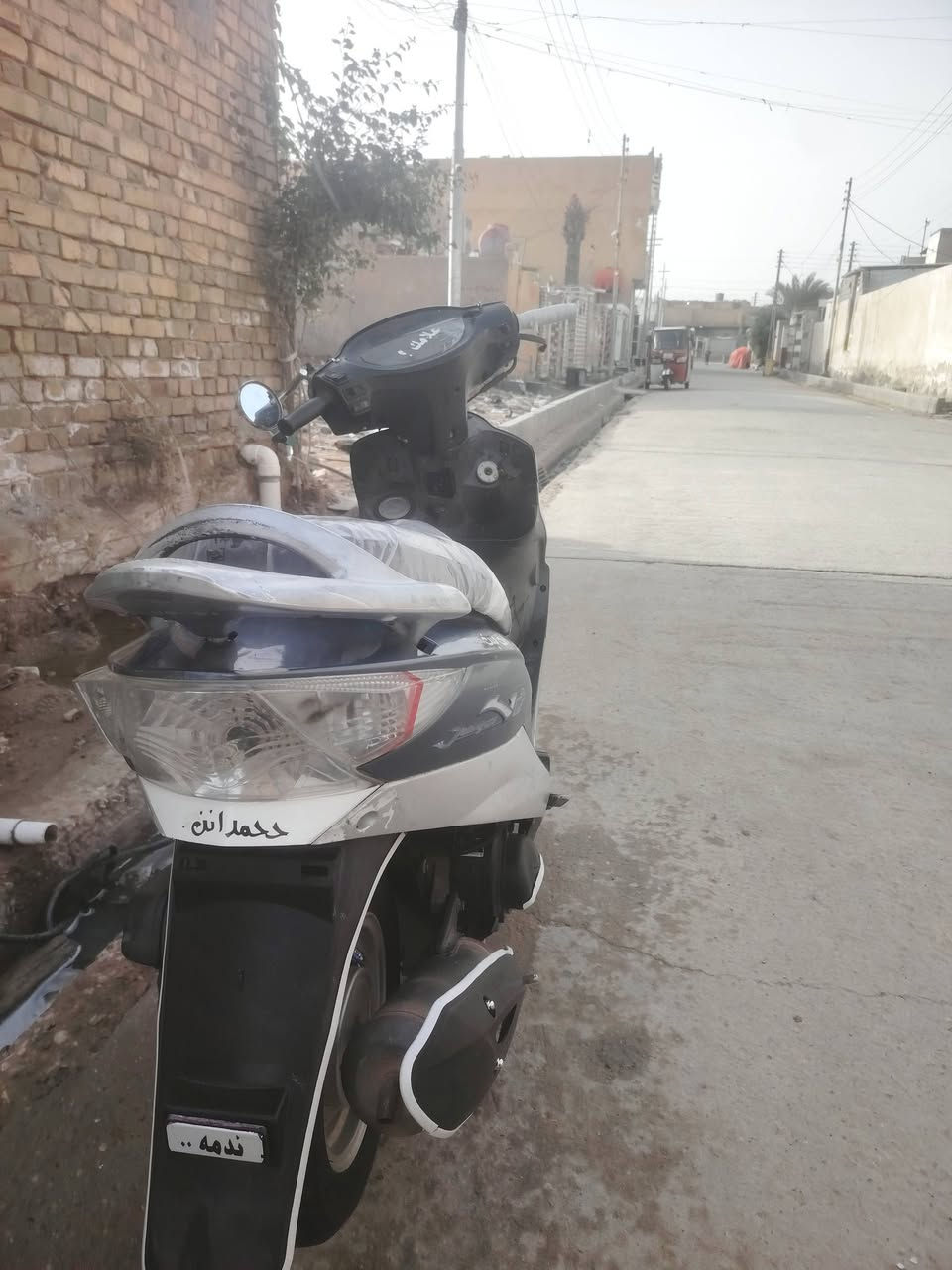 سلام وعليكم كامكو 2016 طلاعـات
 بك لايت كرسـتال نضافه
 فول برغي مامفتوح دراجه كفاله 
معدل طيران
 لايت امامي زنون+ انبيثري مضخم 
دراجه جاهزه شوفت عينك السعر خاص
 واي استفسار الرقم ***********
