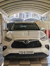 للبيع هايلاندر Limited 2023  ماشية 27 الف ميل قابله للزيادة السياره مل...