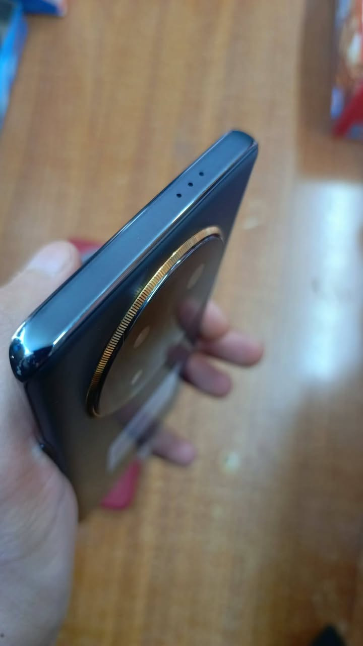 هونر اكس 9c
رام 12 

نضافه 95

ويا كارتونه فقط وكفر ولزكه 

مكاني مدينة الصدر 

***********

السعر 285
