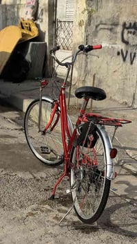 ياباني ابو كير🇰🇷 هوه وغراضه ابيع شلع ب 130بي مجال مكان بغداد العبيدي 0...