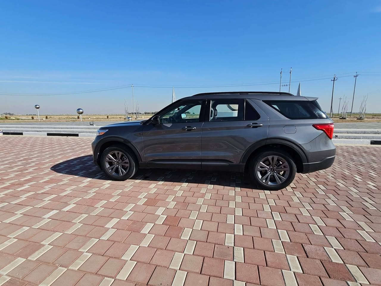 معرض ⚜️PLATINUM⚜️ لتجارة السيارات
سامراء⚜️شارع كراج بغداد⚜️ قرب فلكة العلوة 

***********
***********
FORD EXPLORER XLT 2022
💠 الفئة XLT 

💠 الموديل 2022

💠 اللون / نفطي

💠 عداد المسافات 37000mile

💠 حجم المحرك 4 سلندر توربو
 
💠 القدرة الحصانية 300HP 🐎🐎🐎

💠 اللوحات / 22K 84727

💠 المواصفات 
▪️بصمة 
▪️دخول ذكي 
▪️تشغيل عن بعد 
▪️مثبت سرعة 
▪️قيادة آلية 
▪️تحديد مسار 
▪️رادار جانبي 
▪️رادار امامي 
▪️حساسات خلفية 
▪️كاميرا خلفية 
▪️اوتو ستوب ستارت 
▪️تنبيه سرعة الشارع
▪️فور ويل درايف 
▪️مانع تصادم وتحذير 
▪️كشن كهرباء 8 حركات 
▪️كشن تدفئة 
▪️كشن جلد لونين 
▪️وضعيات قيادة 
▪️اوتو هولد 
▪️نفكيشن 
▪️كشن VIP
▪️صندوق كهرباء 
▪️تحكم ستيرن 
▪️مانع انزلاق 
▪️كشافات ضباب 
▪️اوامر صوتية 
▪️ستيرن تدفئة 
▪️اندرويد اوتو 
▪️كير 10 سرعات 
▪️تبريد 3 قطع 
▪️ويل 20 كروم 
▪️سايد بريك بصمة 
▪️هوك سحب 

💠 الضرر / تعديل بارد بالصندوق فقط 

💠  رقم الشاصي/  1FMSK8DH7NGA18877

💠لمعرفة السعر اكتب تم يوصلك الرد
