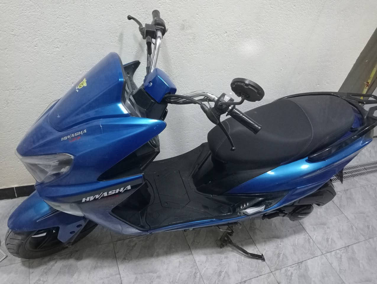 دراجه اواشه محلات صالها 5اشهر من طالعه محلات كارتون
مامفتوح برغي بيها  
السعر 900 وبيها مجال ماخذها مليون 400 مستعجل ع بيعتها
***********
