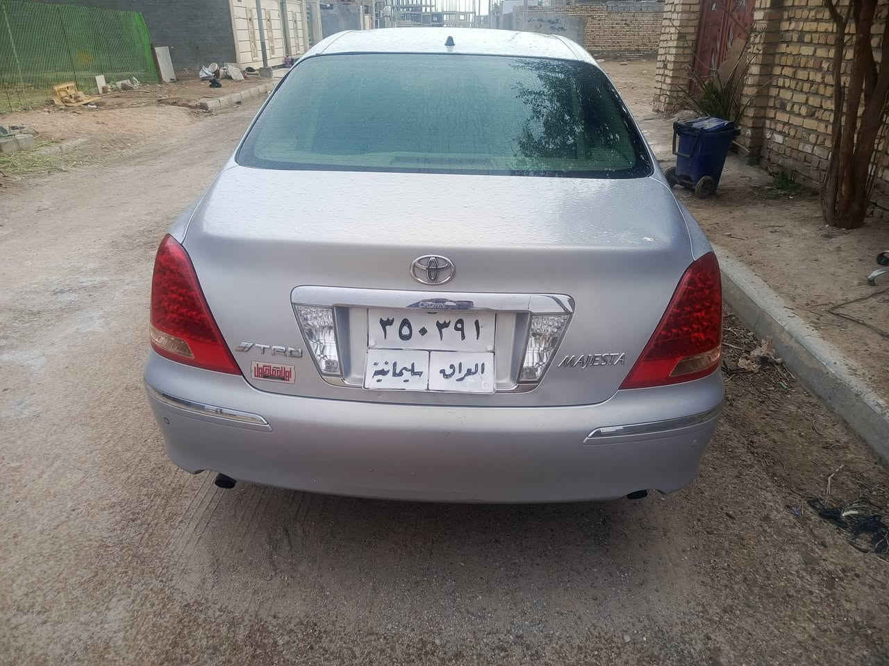 سلام عليكم ماجستا دوات دوات كصة جنطه فول موصفات عدا لفتحه موديل 2007 متومه رقم سنويه طبق شاصي سياره جاهزه جديده تبريد تدفئه مكينه كير حداديه تخم تاير سياره جاهزه مانقصه شي سياره مرتبه حلوه مال جناي 
العنوان ميسان كميت السعر 40 وبيه مجال شراي يتصل ***********
