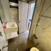 شقة للايجار   الموقع/المنصور حي دراغ   المساحه/100م  المواصفات  طابق ا...