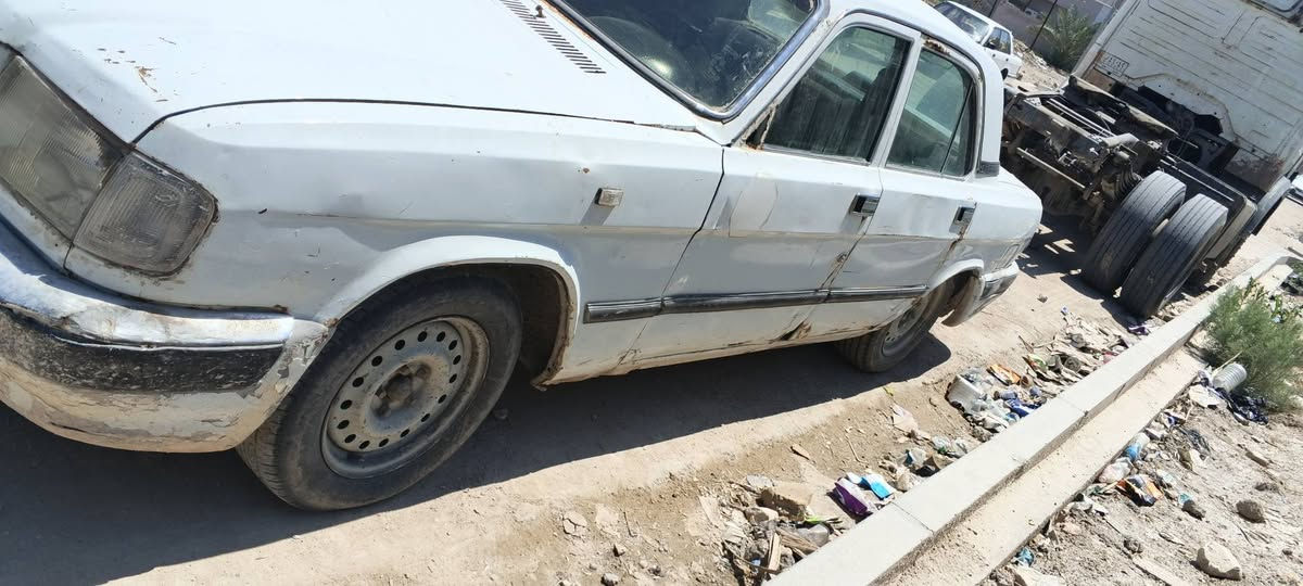 للبيع مكينه اثنين اونص عوزه ترتيب 
لو مراوس 
بيه مجال
***********
