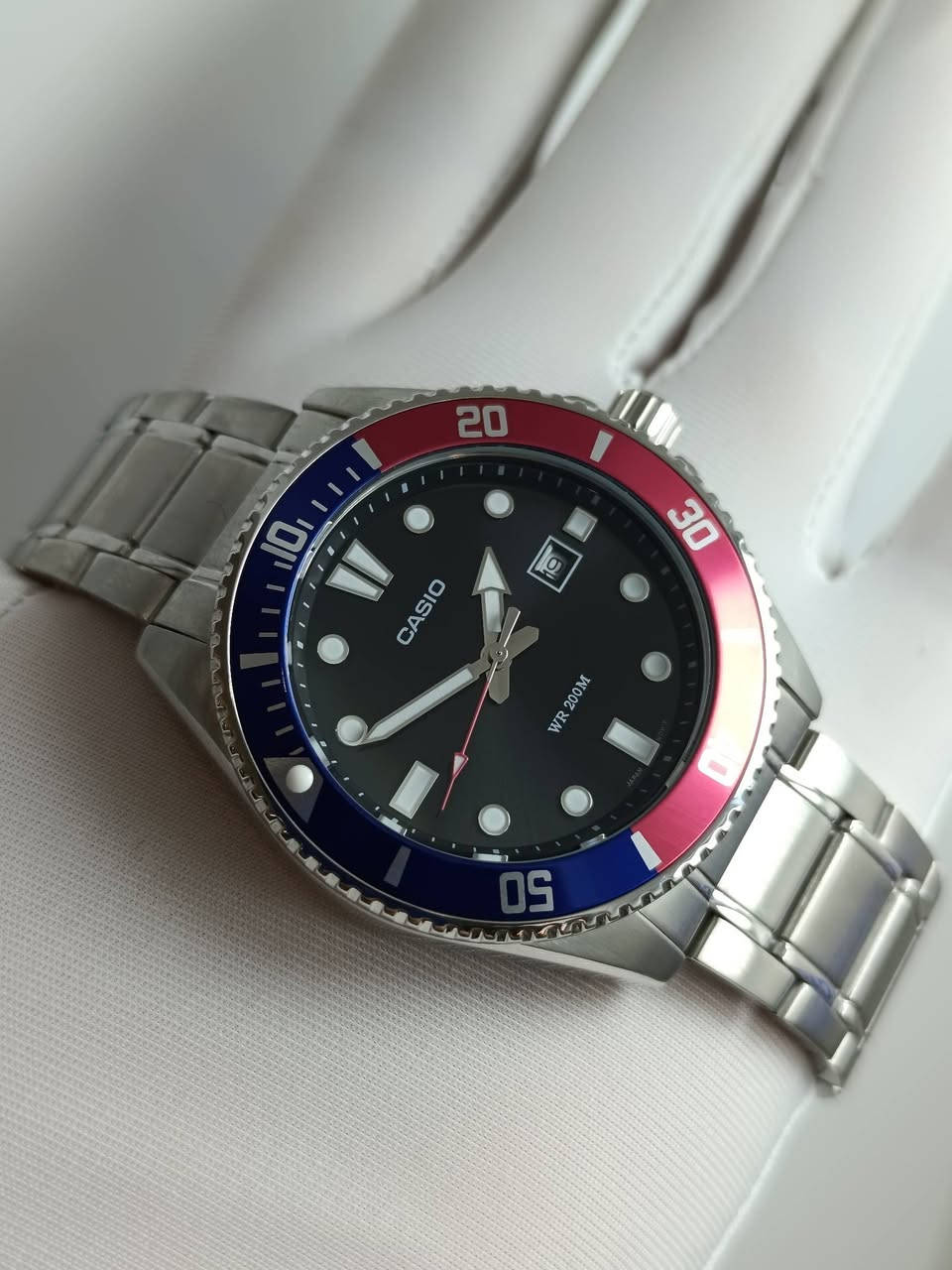 CASIO original watches
الضمان 3 سنوات 

الاقطار 41 للبيبسي والباتمان

40 ملم للبلاك والكرونو گراف 

للحجز يرجى مراسلة الصفحة 

للحجز عبر الواتساب ***********
