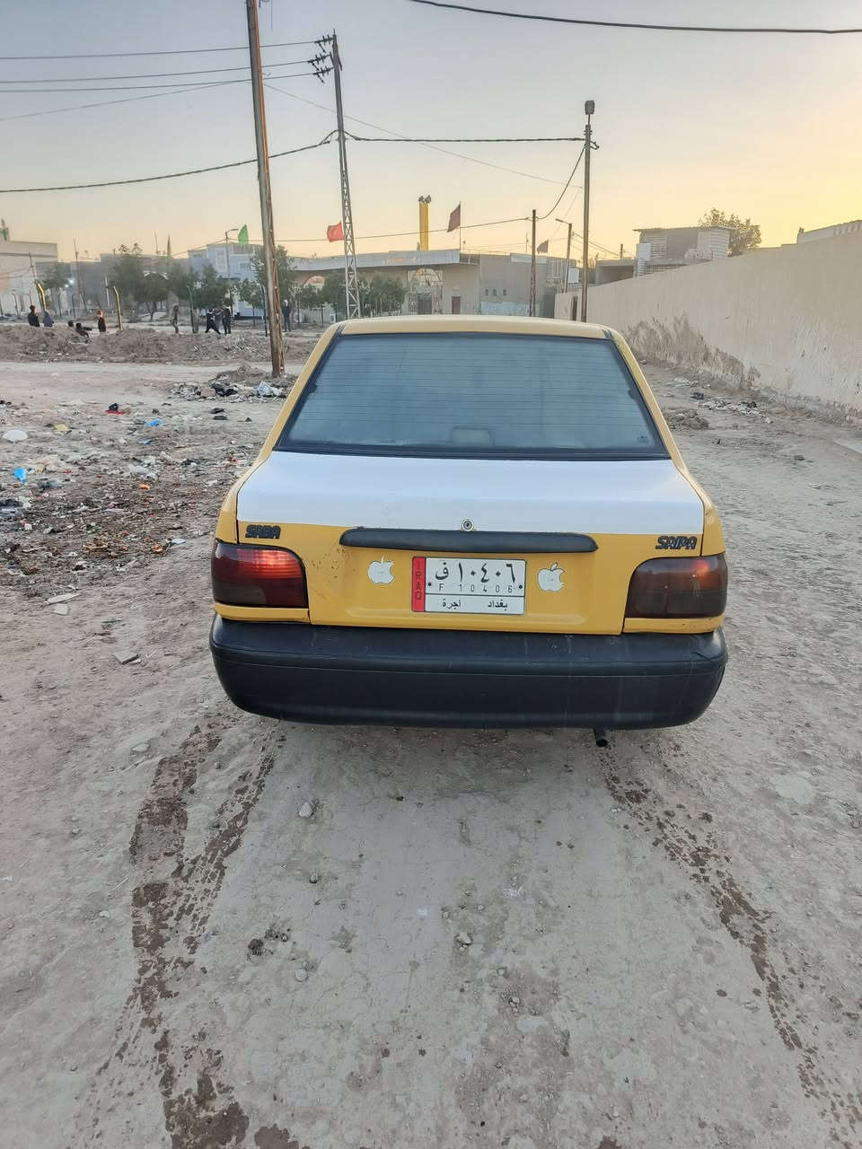 السلام عليكم سايبه للبيع ١١ رقم بغداد مالك بل نجف مدار ثاني يوم هيه عليه 170الف مكفوله من الضربه كير ومحرك شرط شواصي جدد جاهزة مابيه نقص السعر ٢٠المكان السياره الدوانيه غماس الرقم *********** واتساب موجود
