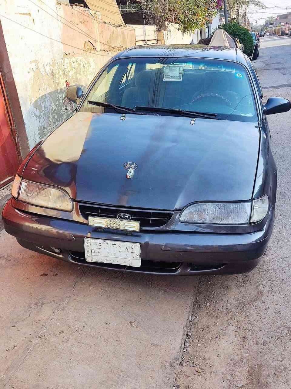 السلام عليكم 
سوناتا ٢ 1994 اوتماتيك ‏‪***********‬‏
مكينه كايمه كير جديد 
صدر امامي خلفي جديد 
السياره بسمي هزه جديده رقم انكليزي بغداد 
كهربايات كامله منضومة بانزين جديده كامله 
باتري جديد تخم تاير ويل جدد السياره كلش جديده واحلاه من الصور بس السياره كايمه مكينتها واكعتلك مال مكينه السعر ٣٥ وبيها مجال بعقوبة, ديالى
