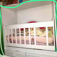 سرير اطفال • بمجرات • نظيف