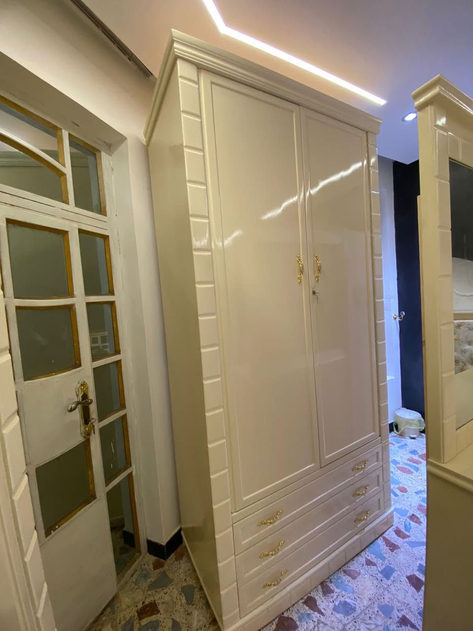 غرفه اخشاب للبيع مامستخدمه ٧ قطع


**إذا كنت صاحب هذا الإعلان وتريد حذفه لأي سبب، رجاءا أرسل رسالة إلى الدعم الفني**