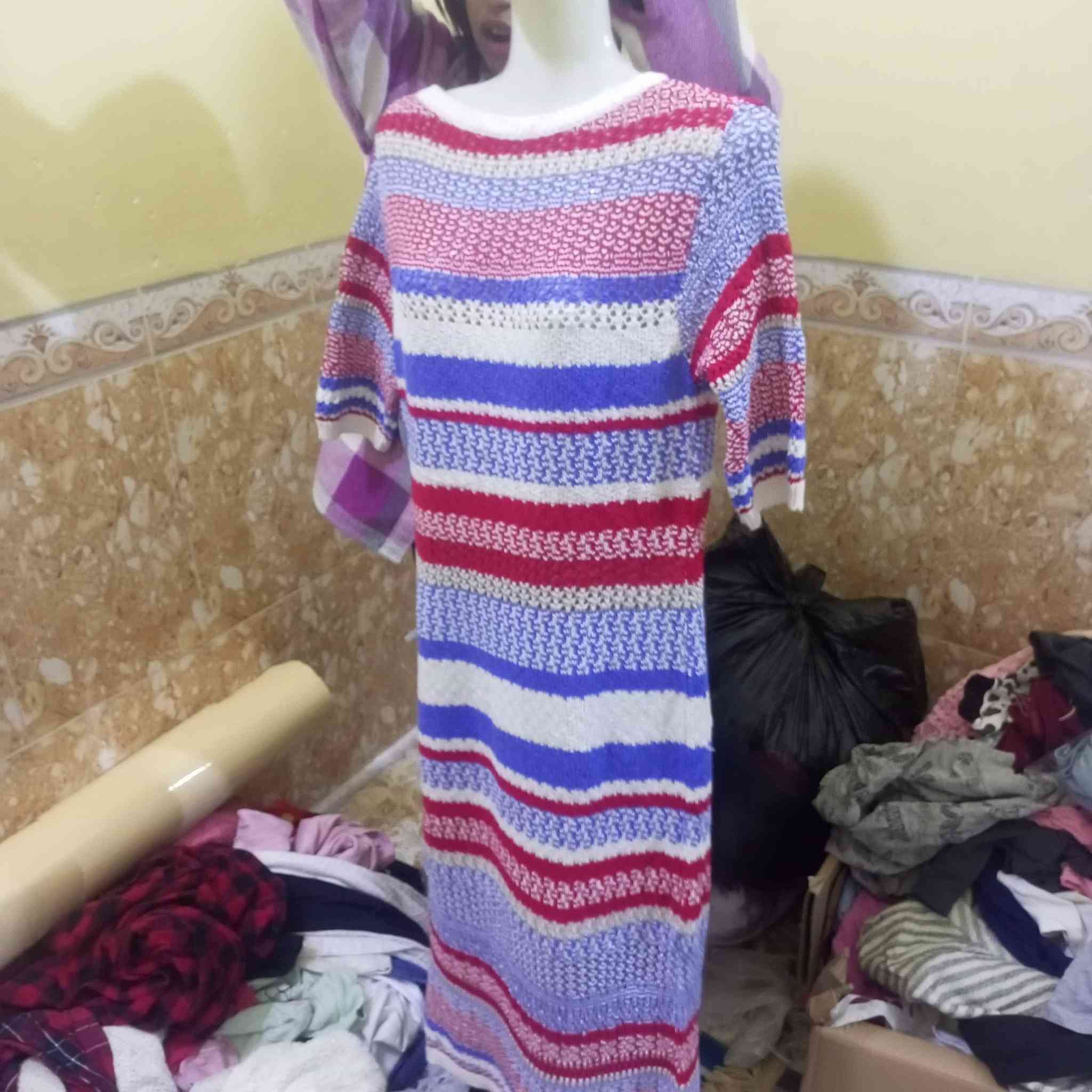 اليوم نزلت عندي وجبة
ملابس نسائي شتويه وملابس اطفال 

شتويه متنوعت الاحجام من الكبير 

الى الصغير والاسعار مناسبة 

الاسعار من 5 الاف دينار القطعه 

الى 4 الاف الى 3 الاف دينار 

الى الفين دينار الى الف دينار 

عنواني الرميثة حي المهندسين 

بسايدين الجدد قرب مدرسة 

الثانويه العراقيه للبنين بظبط 

تنويه العنوان مو محل العنوان بيت 

يعني مخزن ونتواجد دائمن الصبح 

في سوق سفان الرميثة على الشط 

رقمي *********** واتساب 

*********** واتساب 

تنويه لجميع باجر انشالله 

افرز الملابس كلها واكملها 

واليريد ملابس نسائيه شتويه 

عنواني موجود واليحب اكو 

توصيل ستوته كروة الستوته 

الى الاماكن القريبه في الرميثة

الفين دينار والى الاماكن البعيدة

داخل الرميثة 3 الاف دينار 

هذا كلشي
