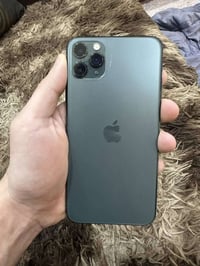 آيفون ١١ برو ماكس • بطارية ٩٤ • ضهر مكسور