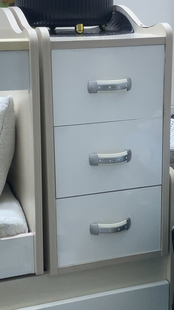 سلام عليكم كاربت للبيع لون جوزي غامق ٣ونص في ٤ونص قياسه مع سرير طفل يكفي من حديث ولاده لحد العمر ١٠سنه ولي بعد قطعه تكبيره يتكبير ويتصغر نضيف جدا الشراي فقط يدخل خاص او يعلق مكاني بابل البكرلي


**إذا كنت صاحب هذا الإعلان وتريد حذفه لأي سبب، رجاءا أرسل رسالة إلى الدعم الفني**