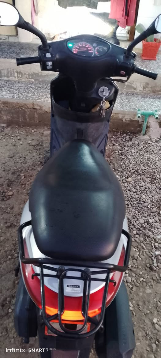 دراجه للبيع اكزز نازل خطين كامل المواصفات عندك سلف شغال كهربائيات عشائر كل شغال السعر 11 ورقه وبيها مجال العنوان الشعله حي الجوادين شارع 30 الاستفسار الرقم ***********
