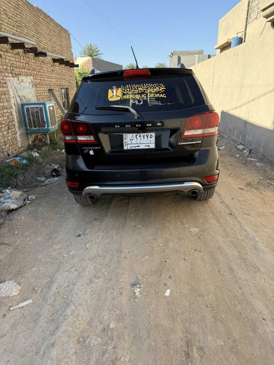 السلام عليكم دوج جورني فئة كروز رود فول للاخير٢٠١٩ ٧ راكب ٣ قطع تبريد مكينه ٦ سلندر رقم بغدا حادث جاملغ وبنيد فقط بدون دواخل الباقي كفاله السياره جديده وجاهزه ماشيه ٩٠   السعر ١٦٥ اومراوس بجمسي تيران مكان السياره بابل اتصال ***********
