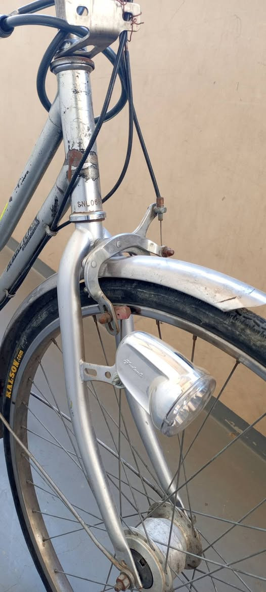 السلام عليكم
بايسكل  للبيع او مراوس 

الحجم 26
سعره مناسب 

الرقم واتساب فقط 

***********
