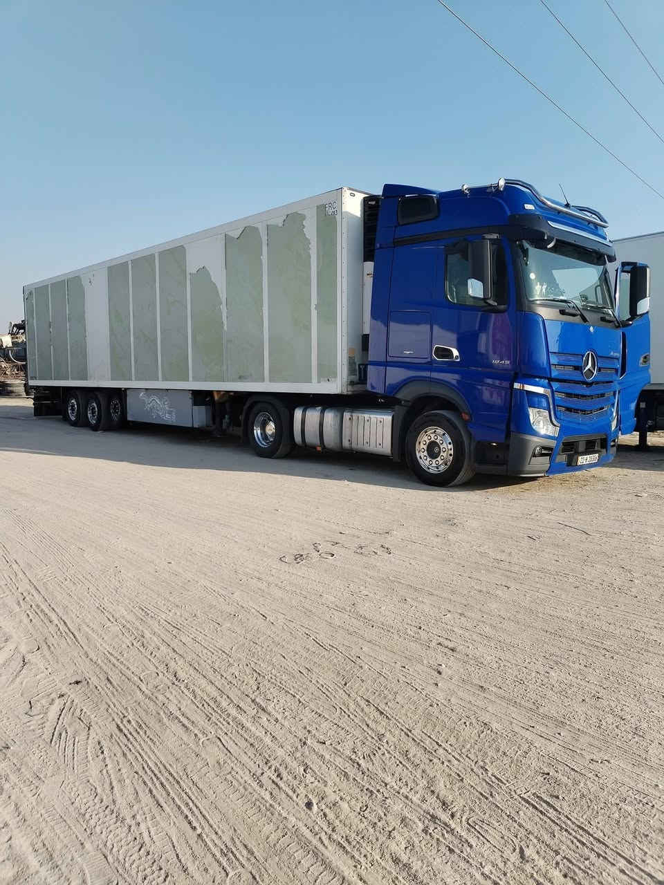 السلام عليكم
سياره موديل 2016
عربانه 2011
جهاز اس بي ثري
تخم تاير ويل كروم رأس وعربانه
حجم 45 كاور عالي 471
رقم أربيل باسمي
مكان السياره ذي قار مكلف بالنشر
للاستفسار الاتصال ***********
