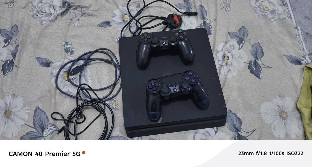 بلي فور مهكر  جديد نظافته وياه جوستكات اثنين اصليه او بيه  10  لعبات صالي اسبوعين من اخذته …السعر ٤٢٥ وبيه مجال


**إذا كنت صاحب هذا الإعلان وتريد حذفه لأي سبب، رجاءا أرسل رسالة إلى الدعم الفني**
