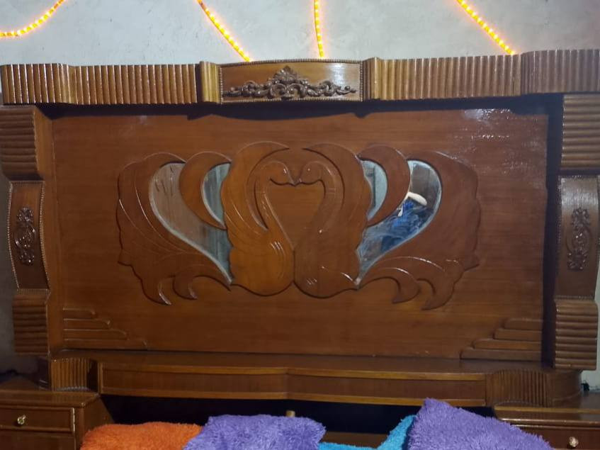 *للبيع غرفة خشاب () – 6 أبواب – طابقين – صاج تسكام عراقي ثقيل*
- النظافة: 95%، جاهزة للاستخدام.
- المواصفات: هيكل خشب متين، تغليف صاج تسكام عراقي ثقيل، 6 أبواب، طابقين، أرضية قوية وعزل جيد.

للتواصل: [***********]
