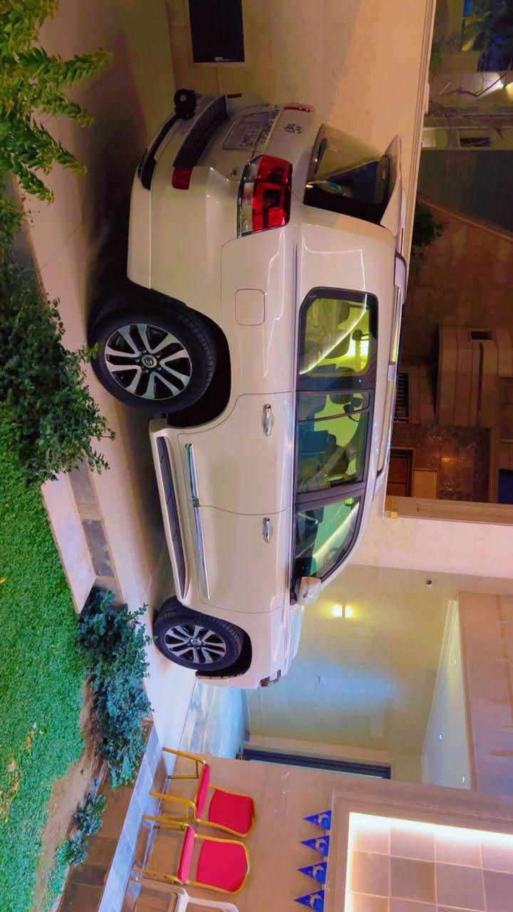 سلام عليكم
لاندكروز 19 
سازززز اصلي 
معروفا مواصفات الساز 
ماشيا 86   كيلو اصل 
سيارة كفالة من بارد وصبغ وتبديل 
رقم بغداد بسمي  مكانها بغداد المنصور   

***********
