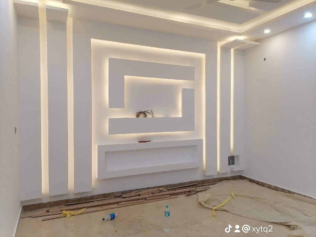 صبغ داخلي وخارجي وجميع انواع الديكوررات الحديثة جبس بورد بوردكس 
اخفاء و صبغ سيراميك بأحدث الطرق بدون تفليش
🔹 دقة بالمواعيد – نظافة بالعمل  وأنسب الاسعار
📞 للتواصل
واتساب  ‏‪‏‪***********
