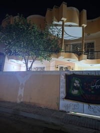 دارللبيع حي الجامعه قرب مدرسة أيسآ مراجعة مكتب نزار للعقار  0780110470...