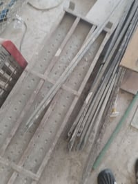 سكلات عدد ٣ نضيفات نضيفات مع درابات ٢ خشب عنواني الدوره ٠٧٧٠٠١٣٣١١٢