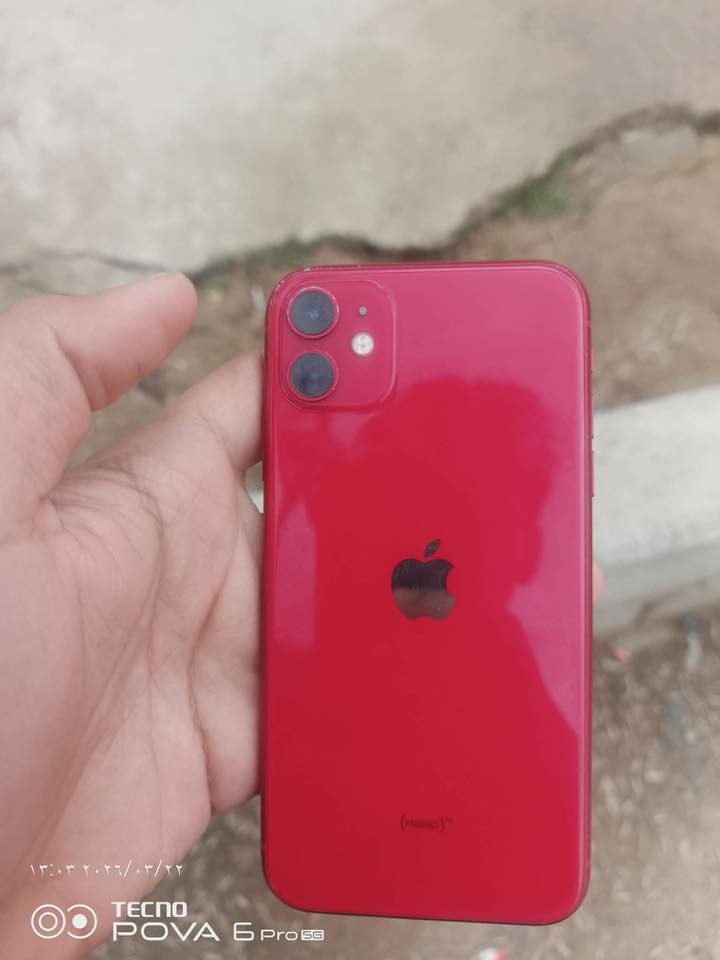 السلام عليك
جهاز آيفون 11عادي 
بلادي ما داخل تصليح 
بطارية 81
نضيف كلش 
لون احمر 
ذاكرة 128
فقط الفيس إيدي نوبات أيعلك 
متواجد خاص أو على الرقم 
***********
سعر 240بي مجال بسيط أو مراوس حسب القناعة
