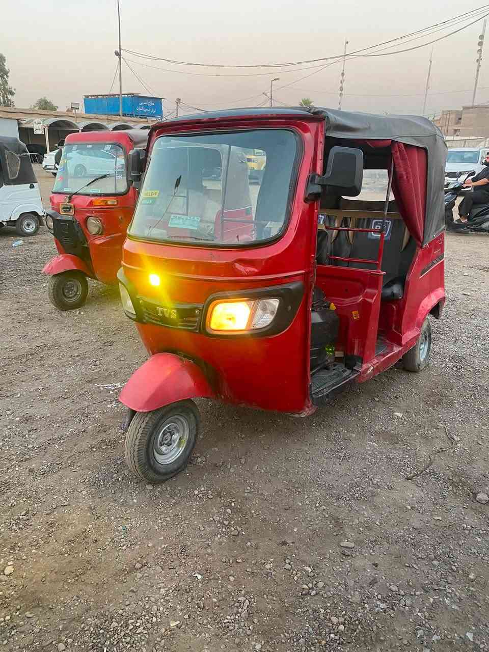 تكتك TVS للبيع موديل 12محرك 20 اوراق كامله 7 سعر 2650 وبيه مجال مكان وبغداد  واتساب ***********
