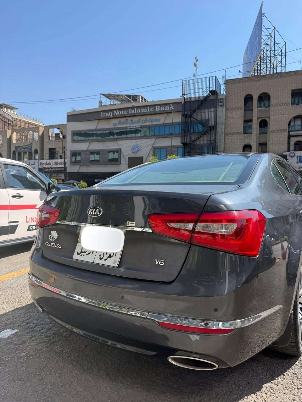 كيا كادنزا 2015 كيا الدولية
فول مواصفات 
خليجي 
📍 محرك 3500cc 
كفالة عامة من التبديل والصبغ والبارد
كفالة كير ومكينة
ممشى السيارة 118,000 km

🍀بصمة
🍀بانوراما 
🍀كراسي كهرباء
🍀جلد
🍀تحكم جهتين
🍀بردة خلفية كهربائية
🍀تدفئة & تبريد مقاعد 
🍀اوتو هولد
🍀كراسي ميموري خزن
🍀سستم انفنتي 
🍀تحكم صوت وتبريد خلفي وسطي 
🍀مري جانبية كهربائية 
🍀حساسات خلفية
🍀كاميرة خلفية
🍀شاشة كار بلي 
السيارة استخدام شخصي 
فقط السنوية منتهية 
والسيارة يحتاجلها بوليش 
مكان السيارة ( مجمع السلام - كرادة ساحة كهرمانة ) 
***********

