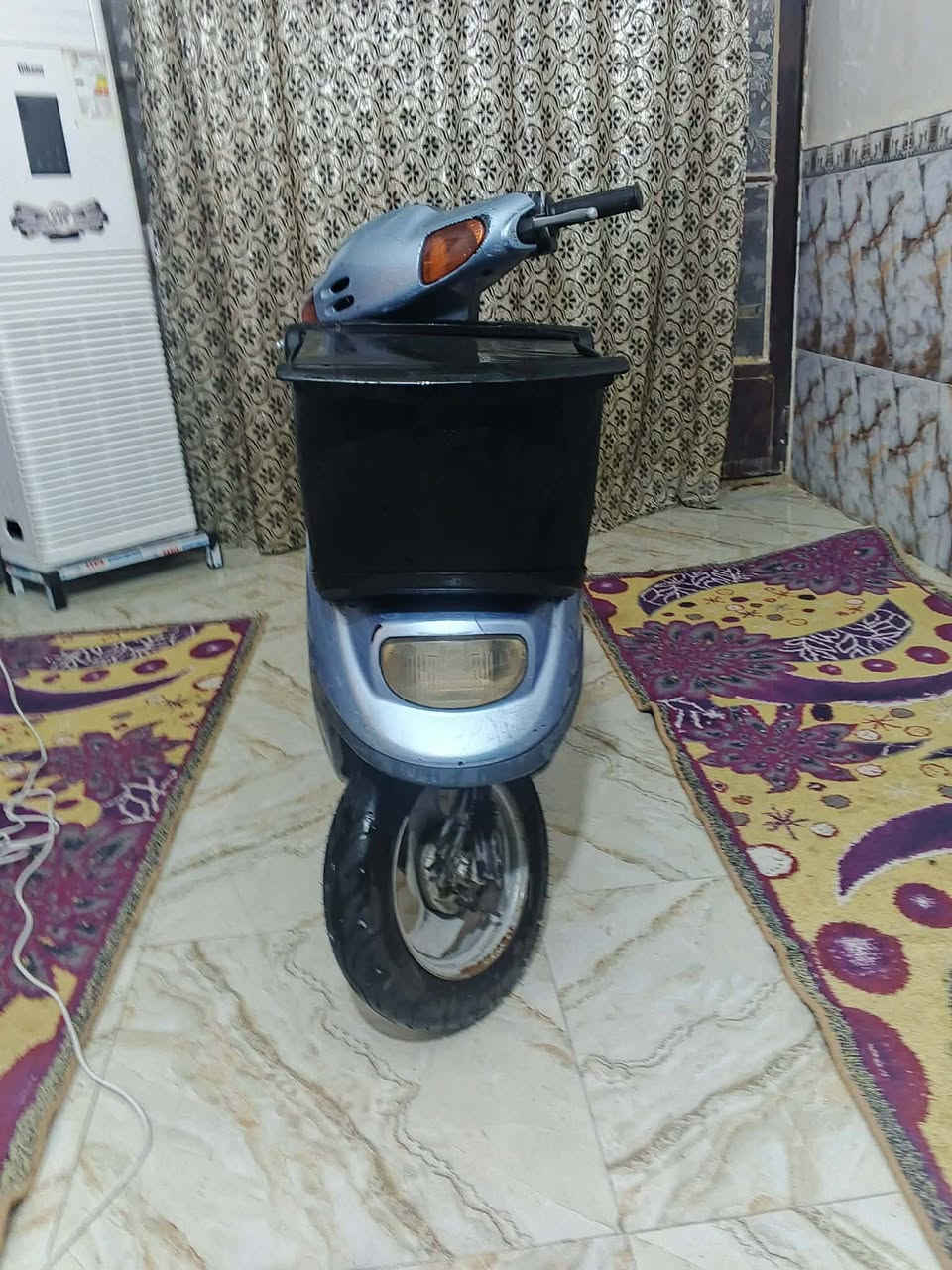 السلام عليكم دراجه منغولي للبيع موديل 2003كهربائياته كله شغاله سلف هندر ما مفتوحه سعر 450مكان كربلاء حي العامل ***********
