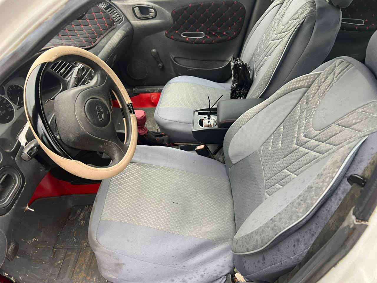 السلام عليكم
دايو موديل 2000 رقم نجف تحويل ثاني يوم  
سنويه ل 29 سياره حلوه مال بيت بيها محرك مال افيو كير عادي صدر امامي خلفي جديد طخم تاير جديد صار سبوع من شاده سياره كل نقص مابيها دواخل حلو لايت زنون كهربائيات 
سياره ربع متصرف عليها سعرها 30وبيها مجال مكانها واسط النعمانية ‏‪***********‬‏
